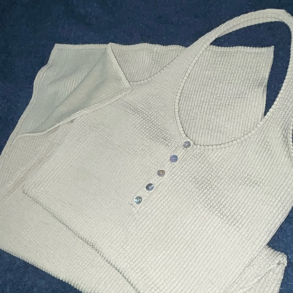 MIDI RIBBED HALTER DRESS - Picture 2 of 5